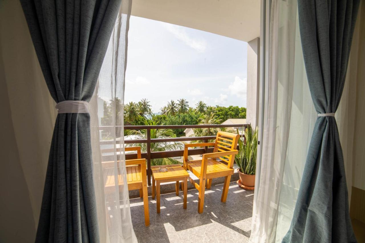 Grand Beach Dhigurah Dhigurah  Esterno foto